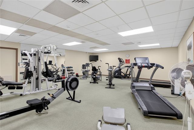 750 Washington Rd 1204, Mt Lebanon, PA 15228