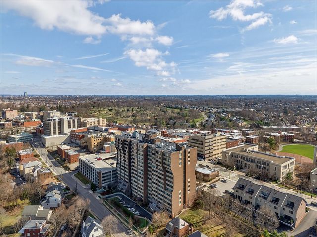 750 Washington Rd 1204, Mt Lebanon, PA 15228