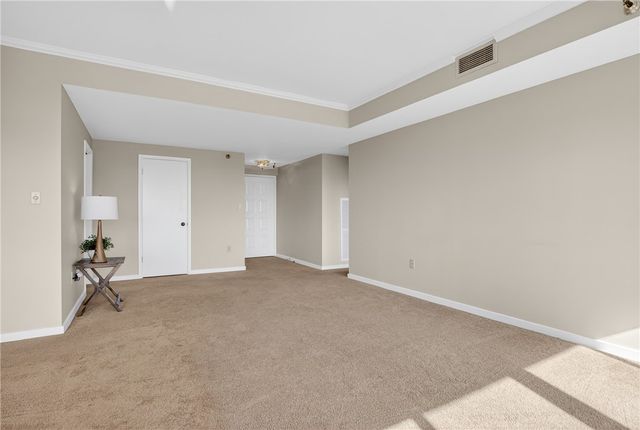 750 Washington Rd 1204, Mt Lebanon, PA 15228