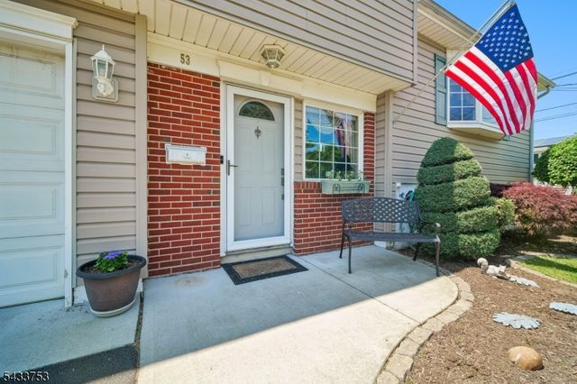 53 Orchard St, Carteret Boro, NJ 07008