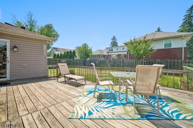53 Orchard St, Carteret Boro, NJ 07008