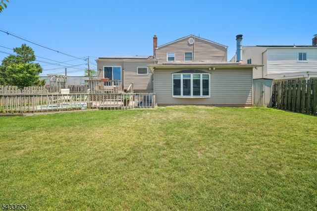 53 Orchard St, Carteret Boro, NJ 07008