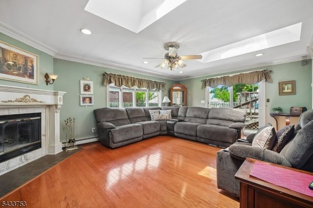 53 Orchard St, Carteret Boro, NJ 07008