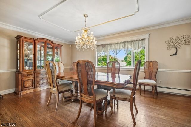 53 Orchard St, Carteret Boro, NJ 07008