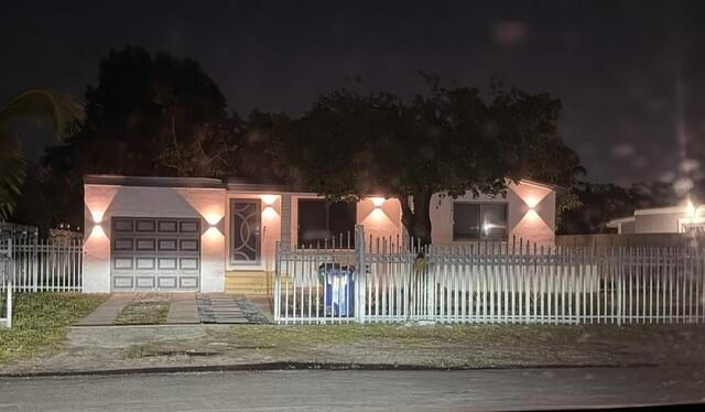 1025 NW 148th Street, Miami, FL 33168