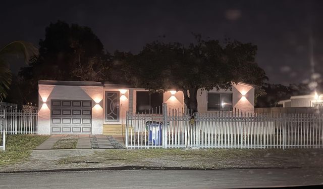 1025 NW 148th Street, Miami, FL 33168