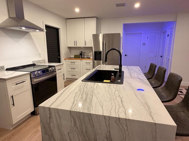 1025 NW 148th Street, Miami, FL 33168
