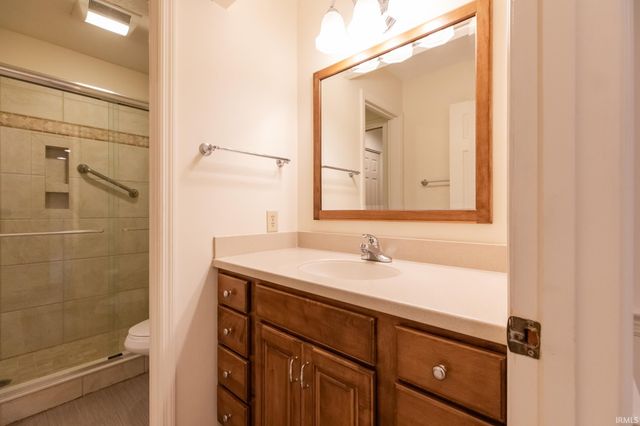 2611 E Windermere Woods Drive, Bloomington, IN 47401