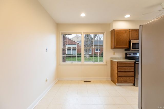 2611 E Windermere Woods Drive, Bloomington, IN 47401