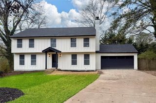 150 N POND Court, Roswell, GA 30076