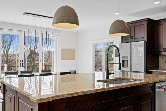 7827 Emma Court, Orland Park, IL 60462