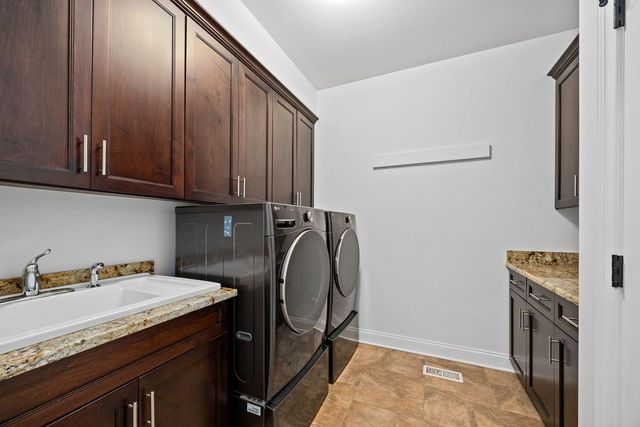 7827 Emma Court, Orland Park, IL 60462