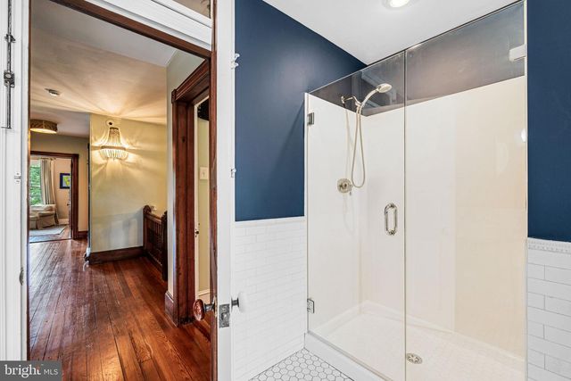 118 WALNUT AVE, Wayne, PA 19087