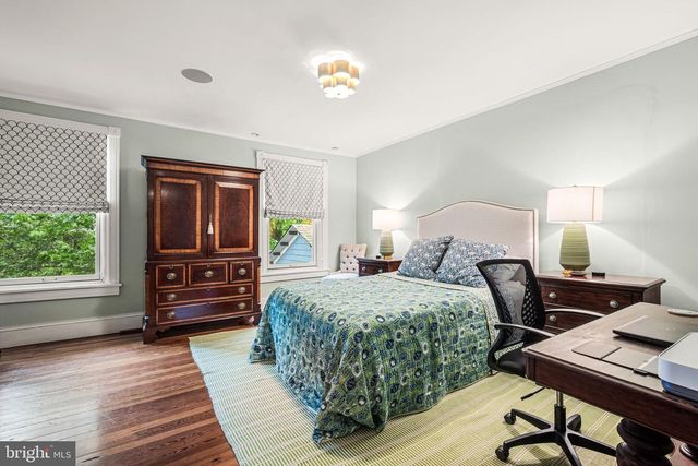 118 WALNUT AVE, Wayne, PA 19087