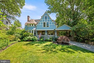 118 WALNUT AVE, Wayne, PA 19087