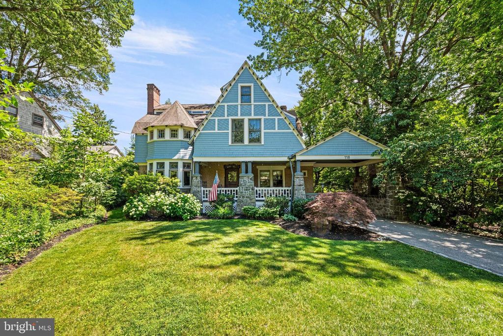 118 WALNUT AVE, Wayne, PA 19087