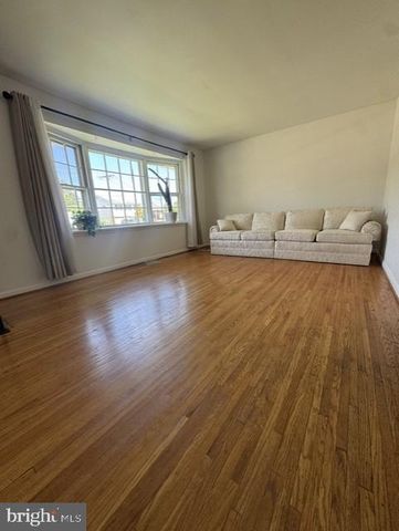 420 HANCOCK RD, Warminster, PA 18974
