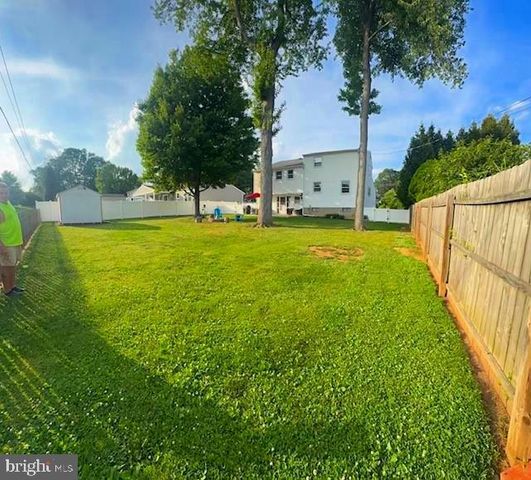 420 HANCOCK RD, Warminster, PA 18974