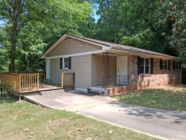2840 Somerton Drive, Morrow, GA 30260