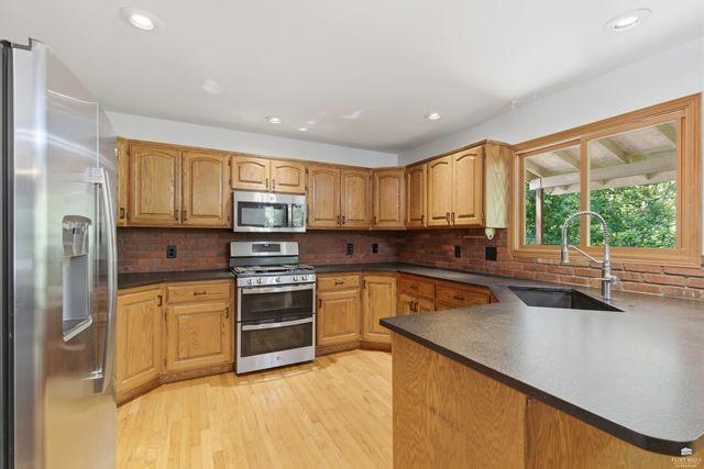 3705 Pullman Landing, Manhattan, KS 66503