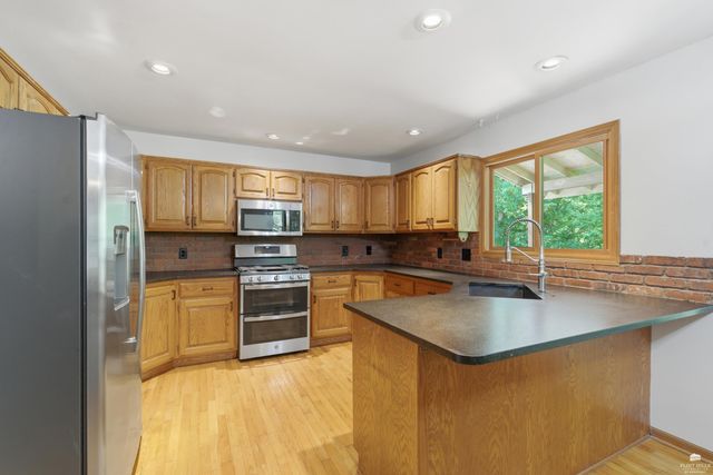 3705 Pullman Landing, Manhattan, KS 66503