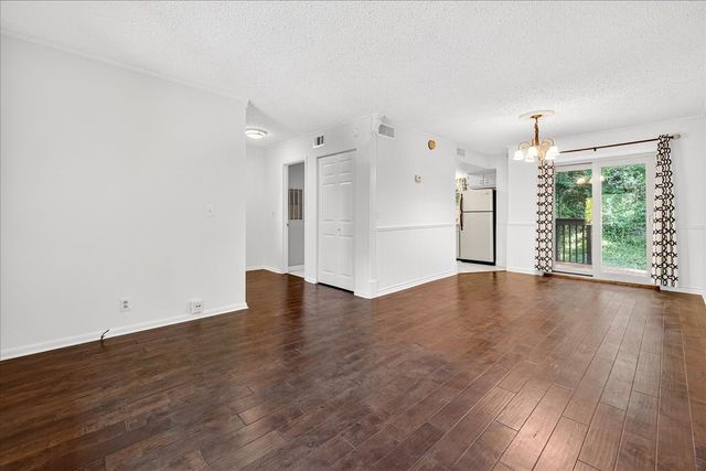 252 Summit Ridge Dr, Nashville, TN 37215