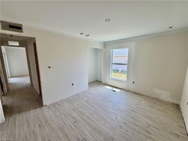 1123 NW 24th TER, Cape Coral, FL 33993