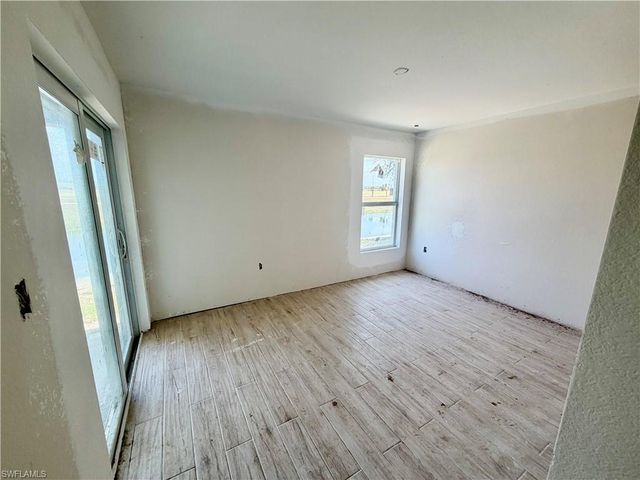 1123 NW 24th TER, Cape Coral, FL 33993