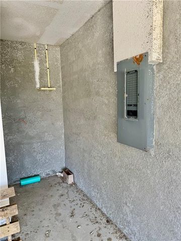 1123 NW 24th TER, Cape Coral, FL 33993