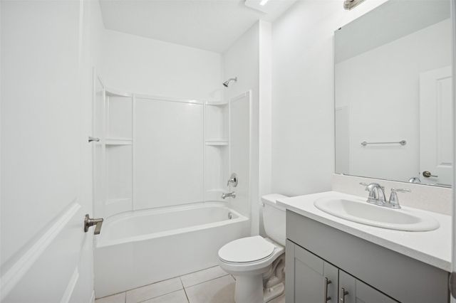 4295 Southern Vista Loop, St Cloud, FL 34772