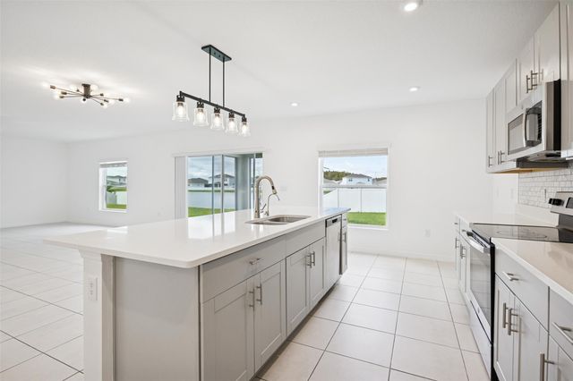 4295 Southern Vista Loop, St Cloud, FL 34772