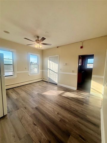 212 East Street, Pawtucket, RI 02860