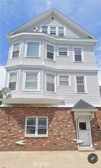 212 East Street, Pawtucket, RI 02860