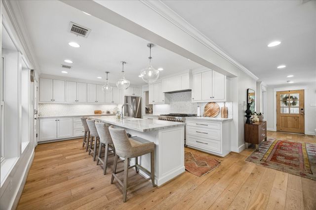 559 Rancho Bauer Drive, Houston, TX 77079