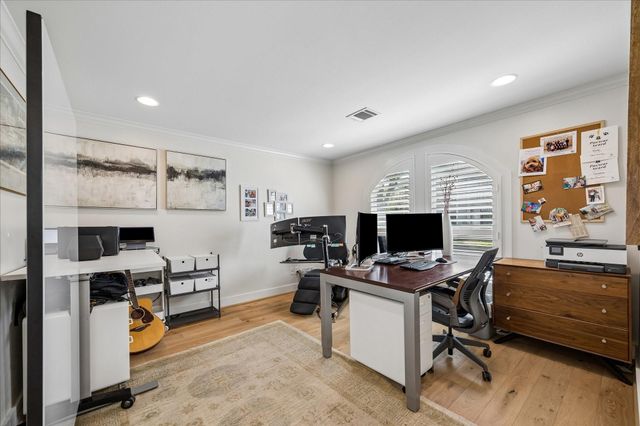 559 Rancho Bauer Drive, Houston, TX 77079