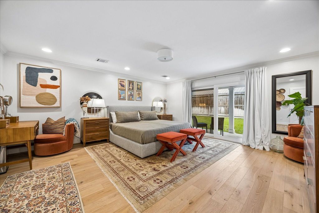 Image 17 of property listing at 559 Rancho Bauer Drive, Houston, TX 77079