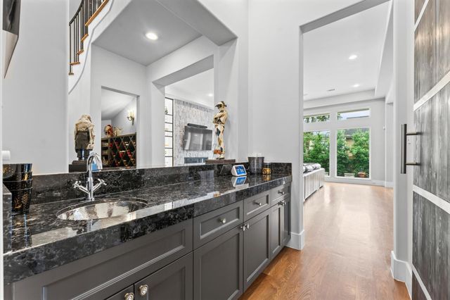 4927 Jason Street, Houston, TX 77096
