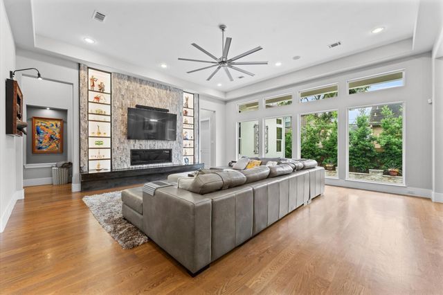 4927 Jason Street, Houston, TX 77096