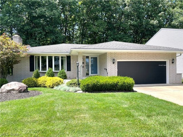 7280 Lancelot Drive, Parma, OH 44134