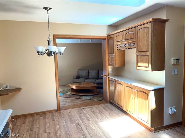 7280 Lancelot Drive, Parma, OH 44134