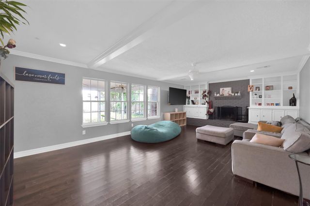 7403 Theisswood Road, Spring, TX 77379