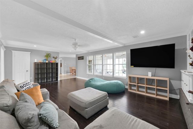 7403 Theisswood Road, Spring, TX 77379