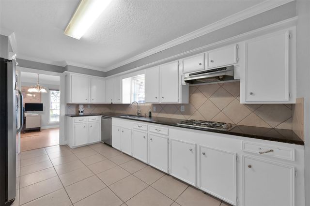 7403 Theisswood Road, Spring, TX 77379