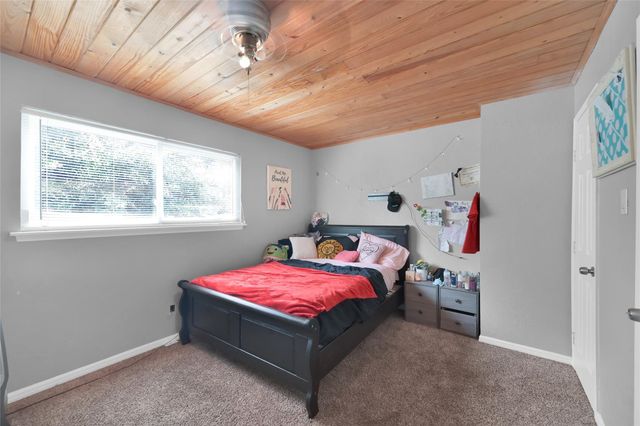 7403 Theisswood Road, Spring, TX 77379