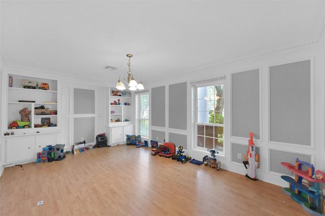 7403 Theisswood Road, Spring, TX 77379