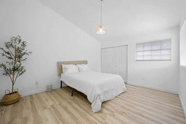 2157 Champions Way 2157, North Lauderdale, FL 33068