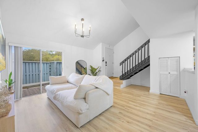 2157 Champions Way 2157, North Lauderdale, FL 33068