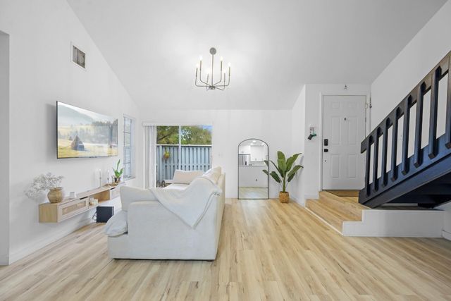 2157 Champions Way 2157, North Lauderdale, FL 33068