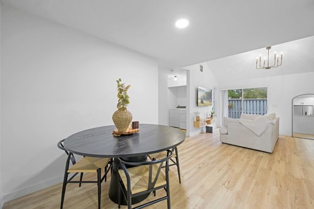 2157 Champions Way 2157, North Lauderdale, FL 33068