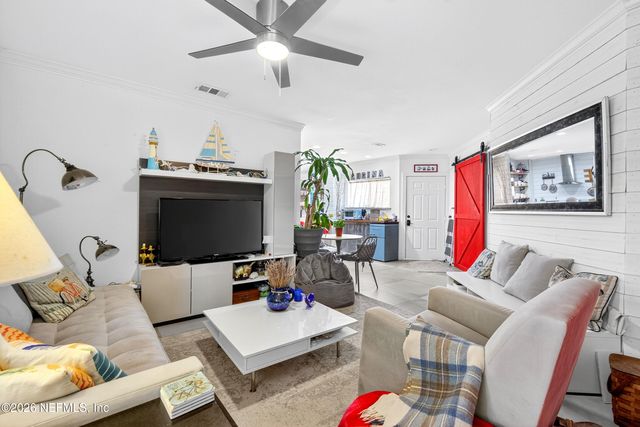 1800 THE GREENS Way 110, Jacksonville Beach, FL 32250